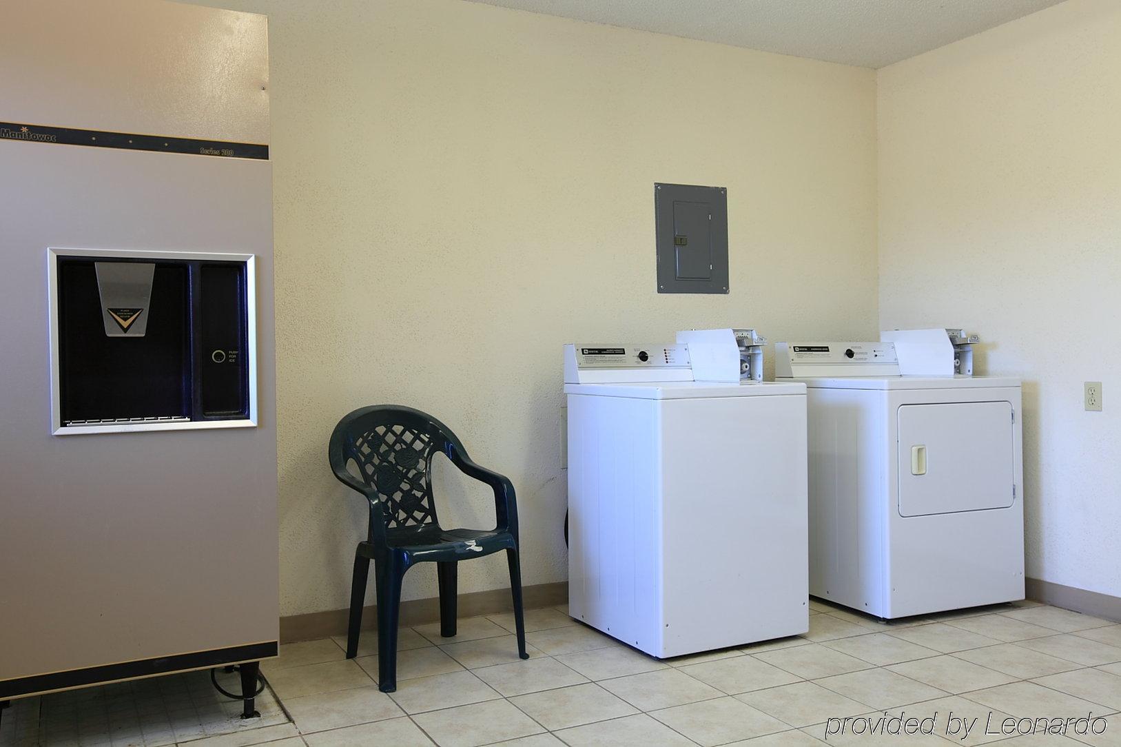 Americas Best Value Inn Suburban Emmetsburg Instalações foto